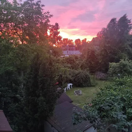 Stroma Guest * Varsovie